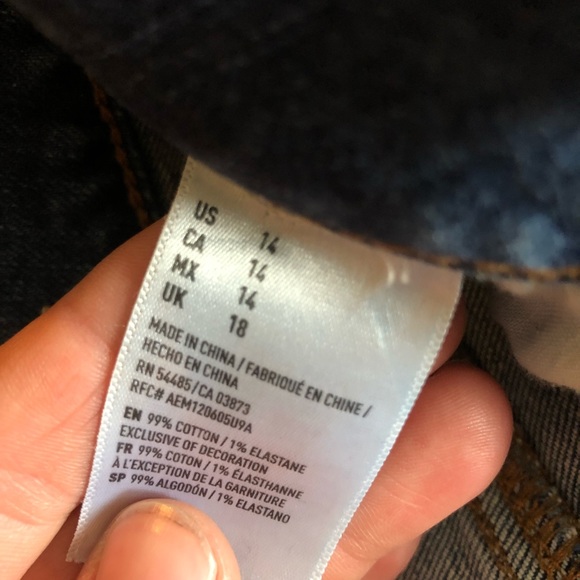 Shorts - Picture 3 of 3